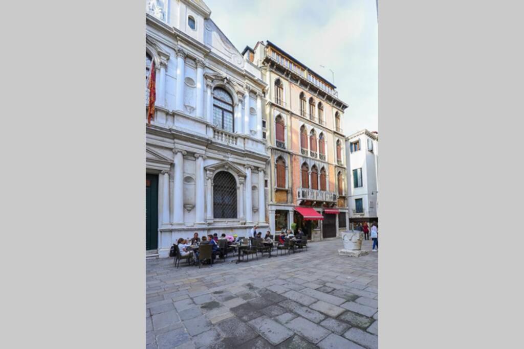ונציה Ca' Fenice, Charming Apartment In San Marco, Sleep 7 מראה חיצוני תמונה