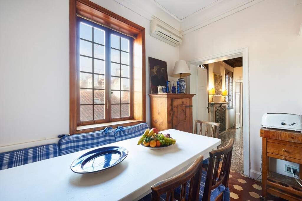 ונציה Ca' Fenice, Charming Apartment In San Marco, Sleep 7 מראה חיצוני תמונה