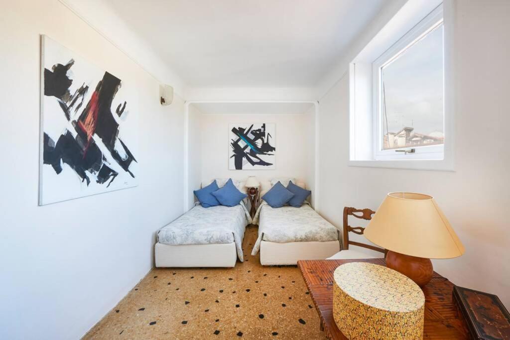 ונציה Ca' Fenice, Charming Apartment In San Marco, Sleep 7 מראה חיצוני תמונה