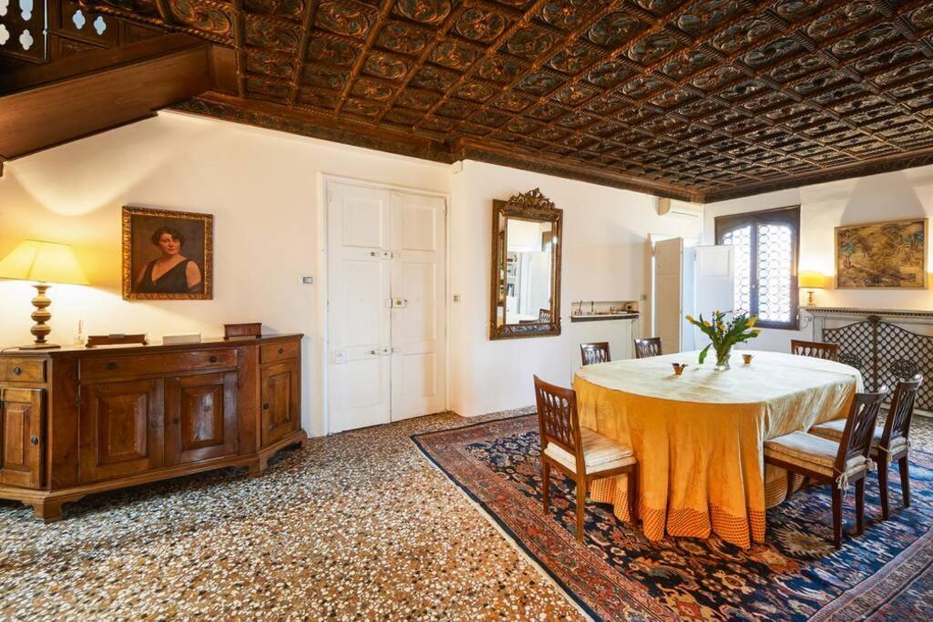 ונציה Ca' Fenice, Charming Apartment In San Marco, Sleep 7 מראה חיצוני תמונה