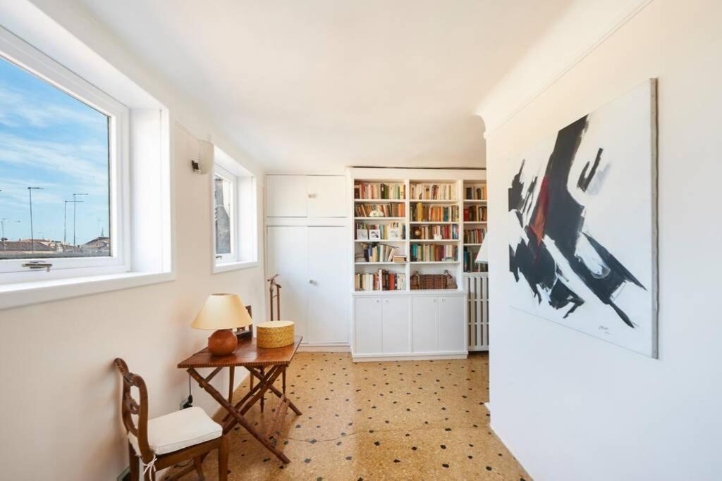 ונציה Ca' Fenice, Charming Apartment In San Marco, Sleep 7 מראה חיצוני תמונה